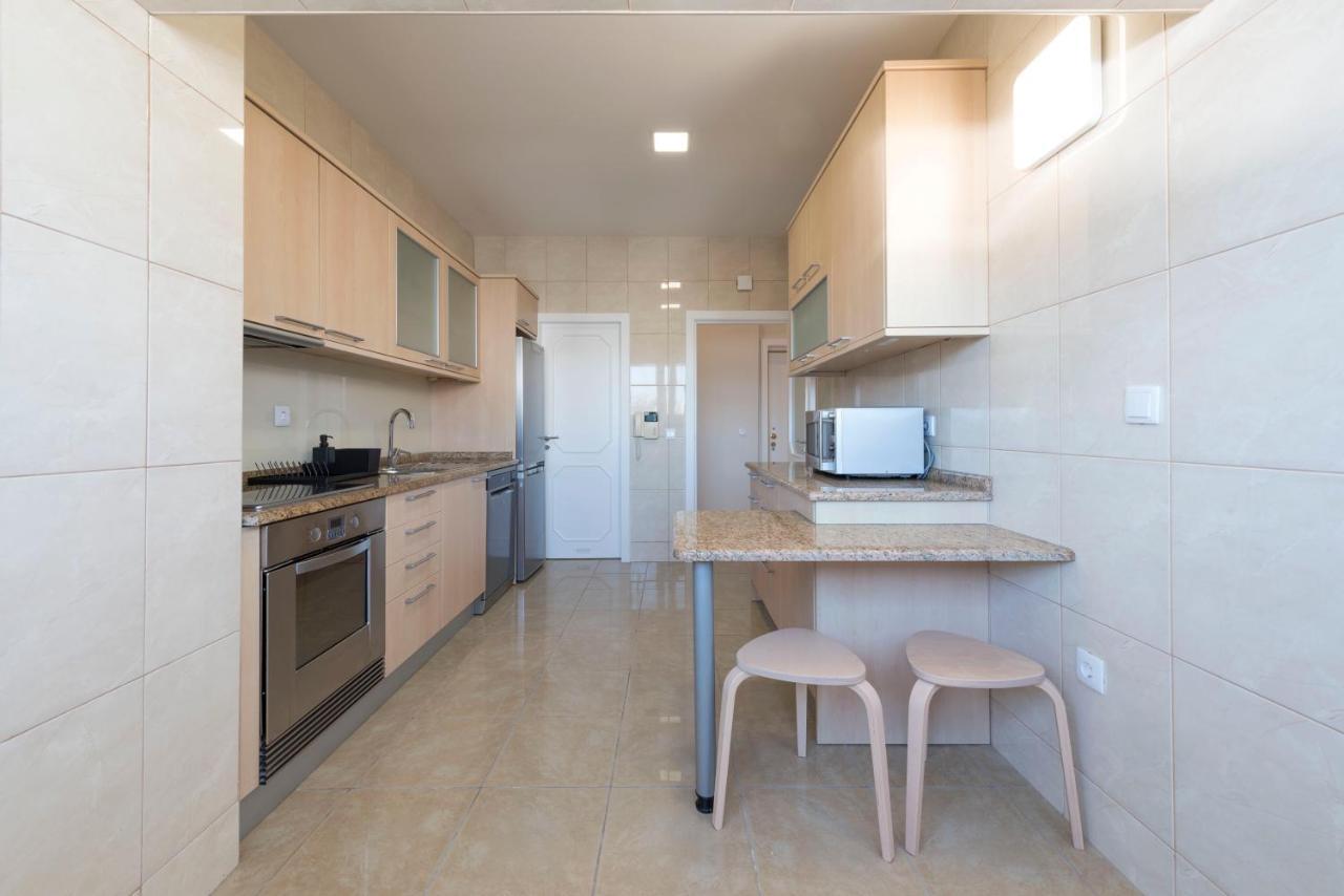 Lovelystay - Downtown Modern 2Br Flat With Free Parking OOporto Exterior foto