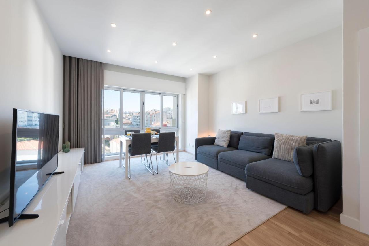 Lovelystay - Downtown Modern 2Br Flat With Free Parking OOporto Exterior foto