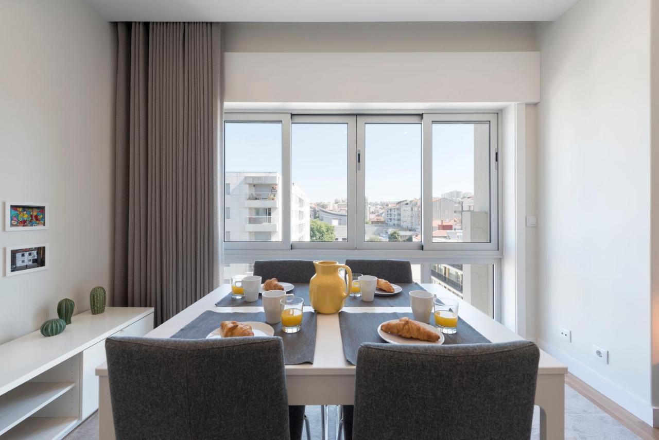 Lovelystay - Downtown Modern 2Br Flat With Free Parking OOporto Exterior foto