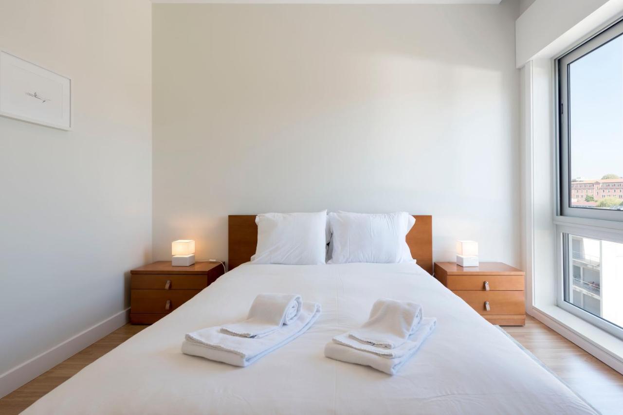 Lovelystay - Downtown Modern 2Br Flat With Free Parking OOporto Exterior foto