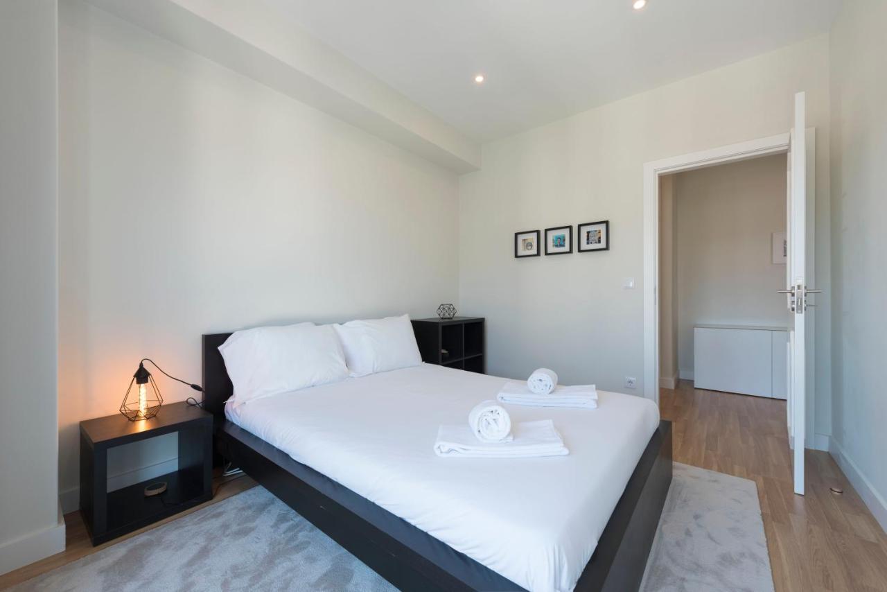 Lovelystay - Downtown Modern 2Br Flat With Free Parking OOporto Exterior foto